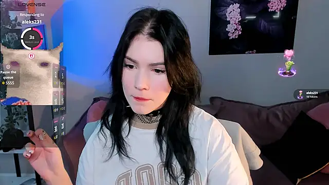 Sophie SkyAngel online show from November 2025 01:43:01 PM