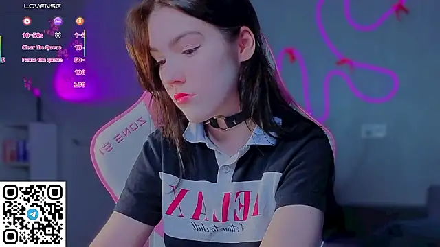 Sophie SkyAngel online show from March 2026 02:32:01 PM