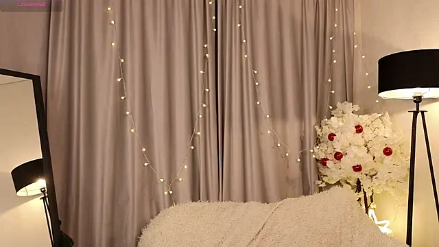 Snapshot of Janet_Jee chatting on December 2025 11:50:01 AM Janet Jee online show from December 2025 11:50:01 AM