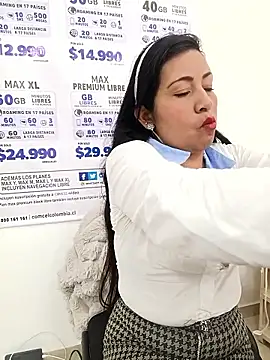 PAULA20- online show from January 2026 05:40:01 PM