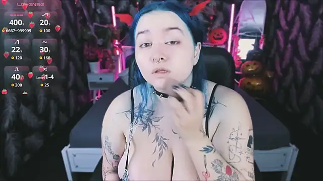 Mira Fyre online show from October 2025 08:48:02 PM