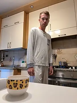 Snapshot of Italy_sex_boy chatting on September 2025 11:37:02 AM Italy sex boy online show from September 2025 11:37:02 AM