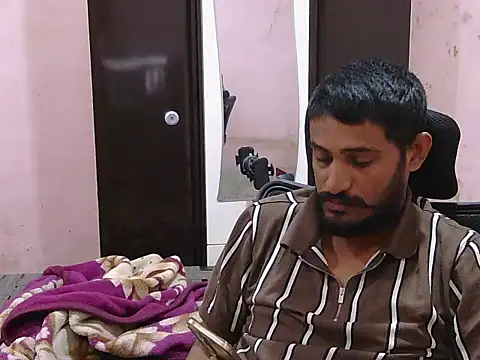 krishjaat43 online show from February 2026 07:13:01 AM