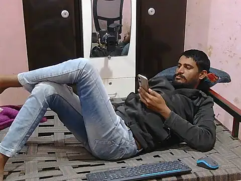 krishjaat43 online show from February 2026 07:31:01 PM