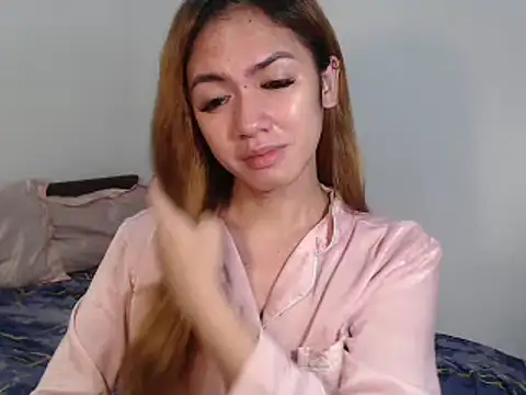 urGoddessChloexxx online show from December 2025 11:42:02 PM