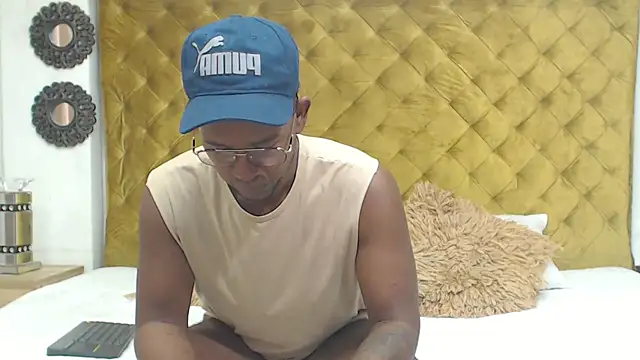 AndyCalifornia1 online show from November 2025 01:11:01 PM