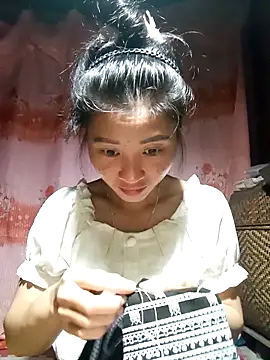 Phuongphuongg online show from September 2025 02:11:01 PM