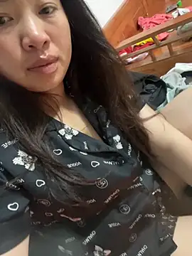 Nhung584 online show from November 2025 12:56:01 PM