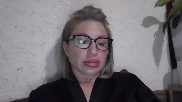 fox red lady7 online show from April 2026 08:53:02 PM