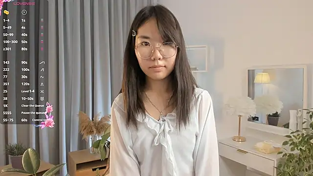 UdelaDodson online show from September 2025 03:12:02 PM