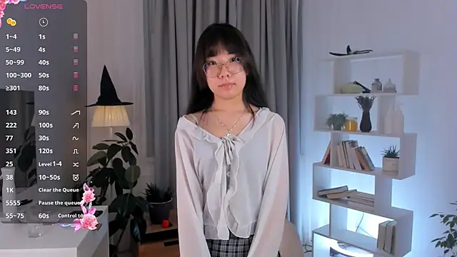 UdelaDodson online show from November 2025 01:07:02 AM