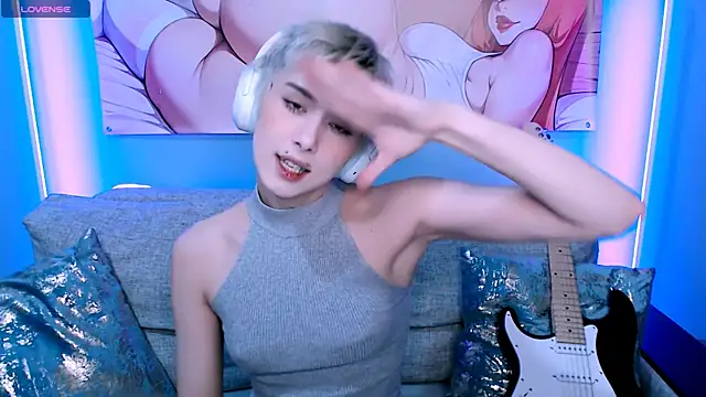 SophieAsh online show from November 2025 03:01:01 PM