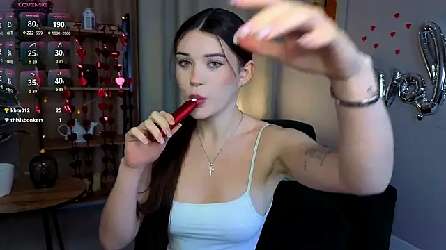 Snapshot of MollyBaby chatting on February 2026 01:59:01 PM MollyBaby online show from February 2026 01:59:01 PM