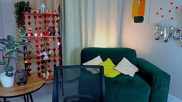 Snapshot of MollyBaby chatting on February 2026 02:01:02 PM MollyBaby online show from February 2026 02:01:02 PM