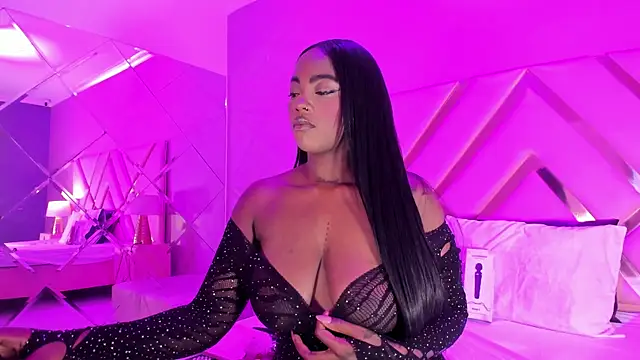 Snapshot of ReinaMiah chatting on September 2025 03:50:02 AM ReinaMiah online show from September 2025 03:50:02 AM