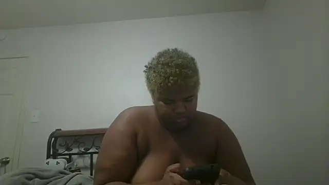 Snapshot of techprincessxx chatting on September 2025 05:28:01 PM techprincessxx online show from September 2025 05:28:01 PM