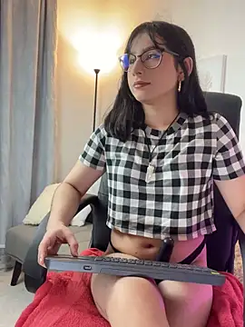 Snapshot of Mia_HarperX_ chatting on October 2025 09:39:01 PM Mia HarperX  online show from October 2025 09:39:01 PM