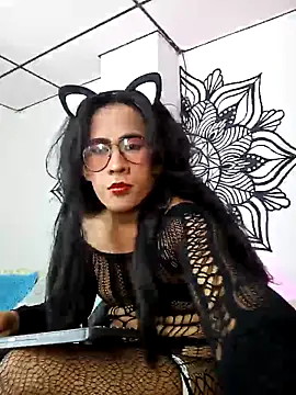 Snapshot of angela_bigdick chatting on September 2025 01:21:02 AM angela bigdick online show from September 2025 01:21:02 AM