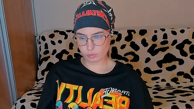 just fucked777 online show from September 2025 04:51:01 PM