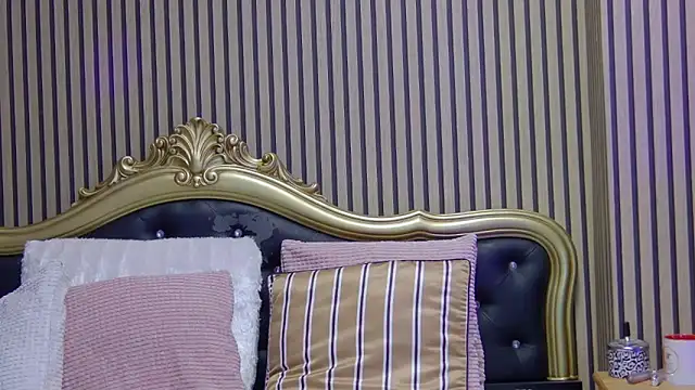 LunaHart online show from September 2025 05:07:02 PM