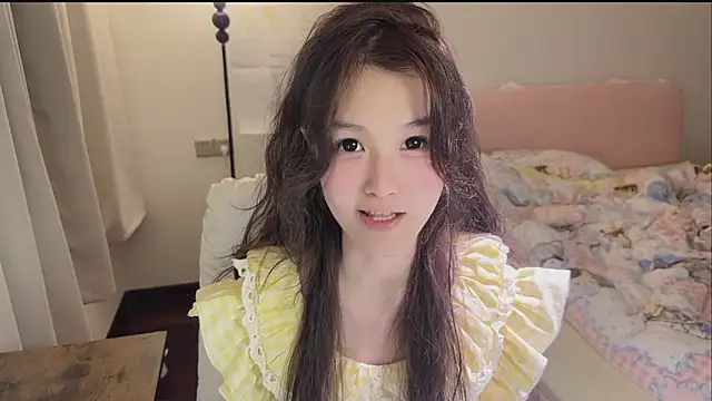 Snapshot of FuFu-puff chatting on November 2025 04:09:02 PM FuFu-puff online show from November 2025 04:09:02 PM