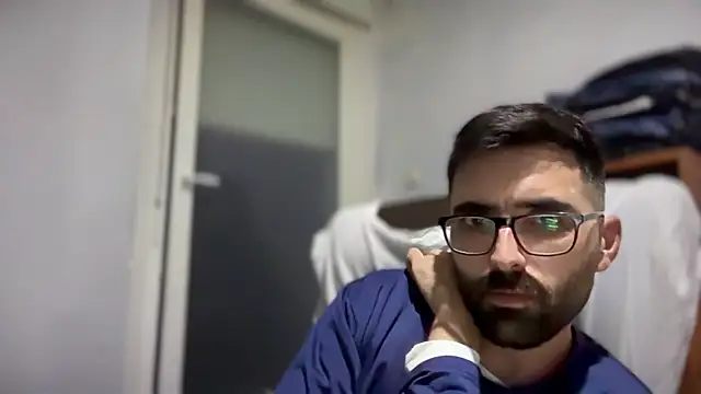 Alicante34 online show from December 2025 12:04:02 AM