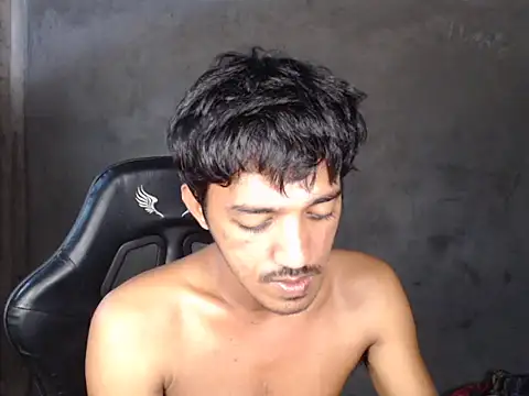 Snapshot of RowyCam chatting on November 2025 06:47:02 AM RowyCam online show from November 2025 06:47:02 AM