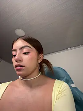 Melissa coll online show from May 2026 11:13:01 PM