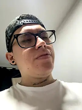 Kurtxxx22 online show from November 2025 05:07:02 AM