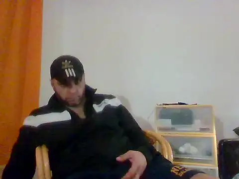 Snapshot of SmokedAlloy2 chatting on February 2026 05:35:01 PM SmokedAlloy2 online show from February 2026 05:35:01 PM