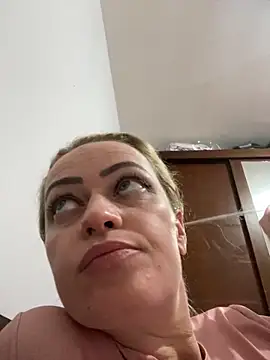 Alerquinasc online show from October 2025 05:15:01 AM