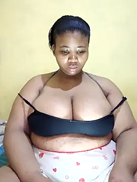 Snapshot of Prettyboobiesx chatting on October 2025 10:53:02 PM Prettyboobiesx online show from October 2025 10:53:02 PM