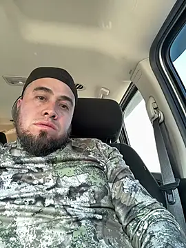 JJunioorr online show from April 2026 06:41:01 PM