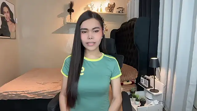 Snapshot of Princess_Material chatting on June 2026 07:11:01 AM Princess Material online show from June 2026 07:11:01 AM