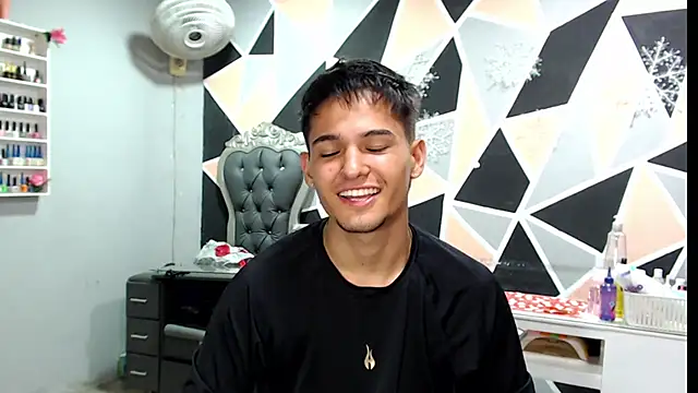 Alex mojica online show from January 2026 06:17:02 AM