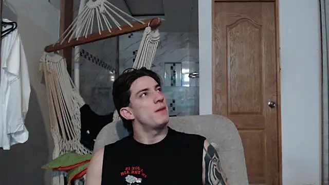 Snapshot of AteneoJr chatting on November 2025 04:13:01 AM AteneoJr online show from November 2025 04:13:01 AM