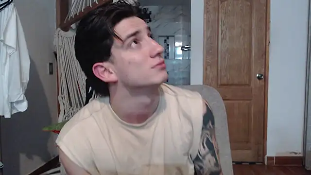 Snapshot of AteneoJr chatting on November 2025 05:50:02 AM AteneoJr online show from November 2025 05:50:02 AM