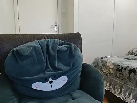 Winnie-01 online show from March 2026 04:17:02 AM