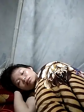 LinhNa999 online show from November 2025 12:53:01 AM