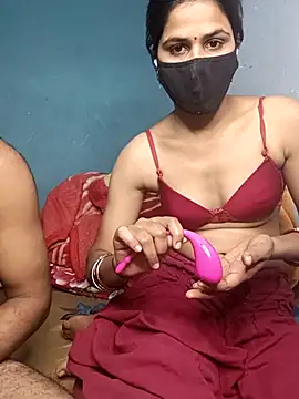 Naughty-Mayaa online show from November 2025 05:11:01 PM