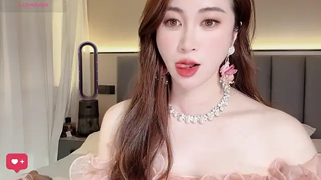 wuyueaini online show from May 2026 06:40:01 AM