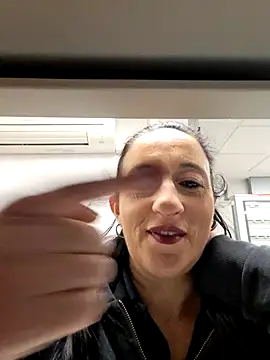 Snapshot of monella821 chatting on December 2025 05:20:01 PM monella821 online show from December 2025 05:20:01 PM