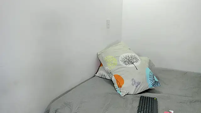 CristinaPiccone online show from October 2025 08:24:02 PM