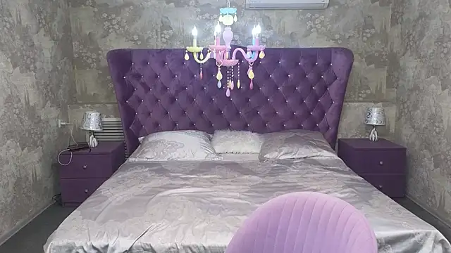 Eloisa Eliot online show from November 2025 03:23:02 PM