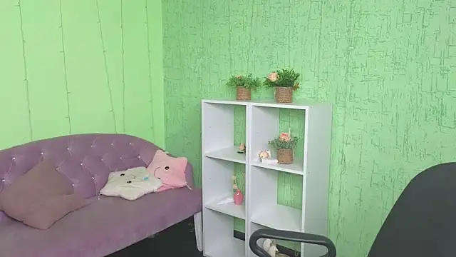 Eloisa Eliot online show from November 2025 04:42:01 PM