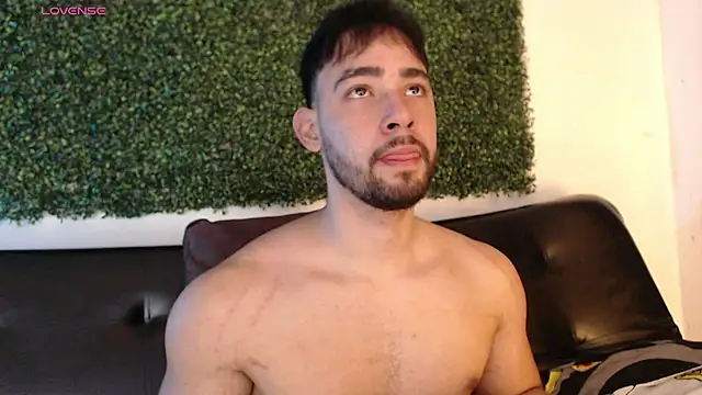 Snapshot of sam_ford_2 chatting on November 2025 11:49:02 PM sam ford 2 online show from November 2025 11:49:02 PM