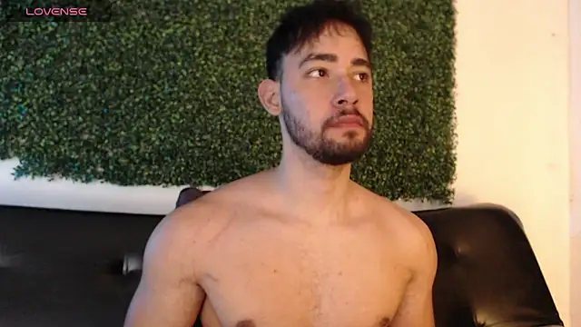 Snapshot of sam_ford_2 chatting on November 2025 11:38:01 PM sam ford 2 online show from November 2025 11:38:01 PM