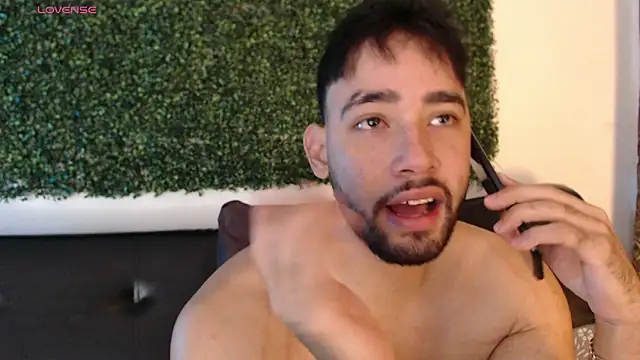 Snapshot of sam_ford_2 chatting on December 2025 12:26:02 AM sam ford 2 online show from December 2025 12:26:02 AM