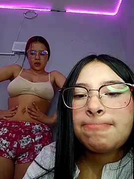 Snapshot of Anne_Mia chatting on December 2025 10:13:01 AM Anne Mia online show from December 2025 10:13:01 AM