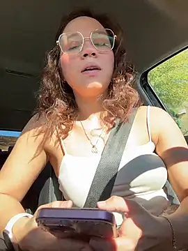 Mrs MrLove online show from December 2025 07:52:01 PM